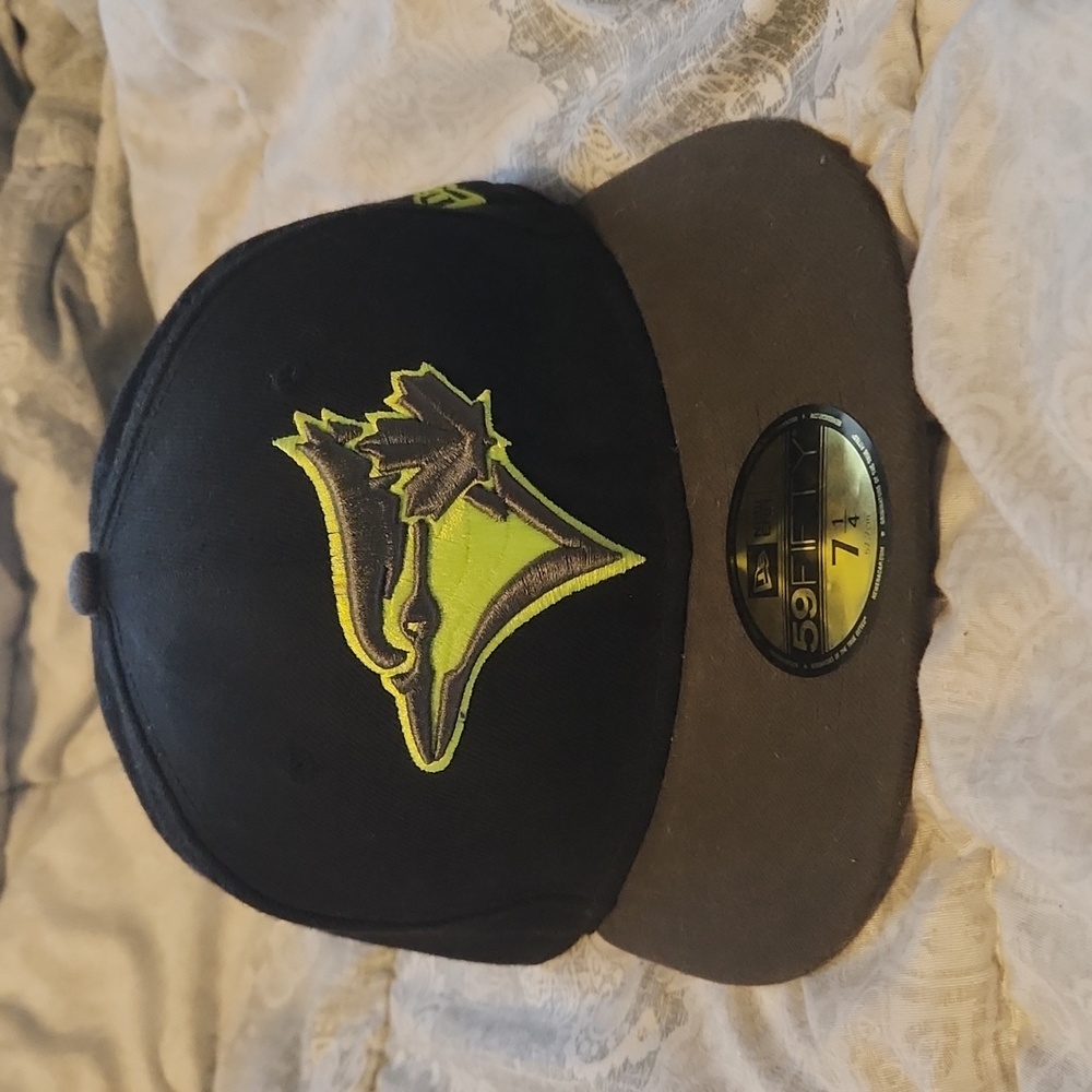 Blue Jay's New Era Embroidered Logo Fitted Hat Vintage Y2K Neon, Gray And Black